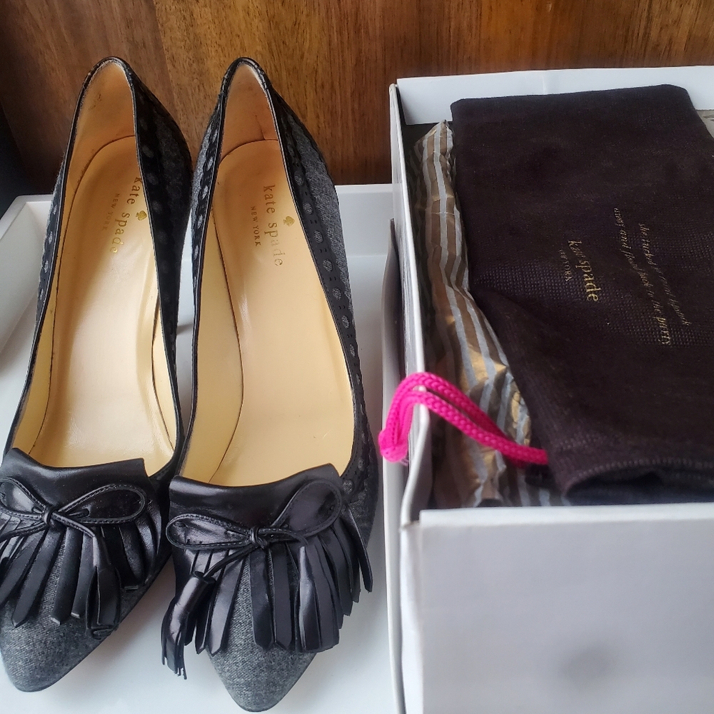 Kate Spade Deanna Gray Flannel and Black Calfskin Pumps - Picture 8 of 11